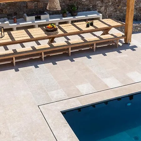 Willa Breathtaking 5 Bedroom With Private Pool Agios Stefanos Avliotes