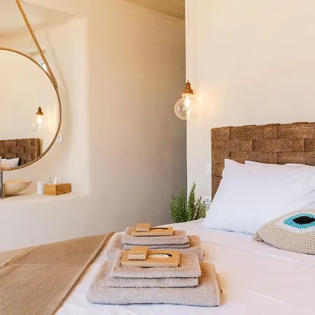 Breathtaking 5 Bedroom With Private Pool