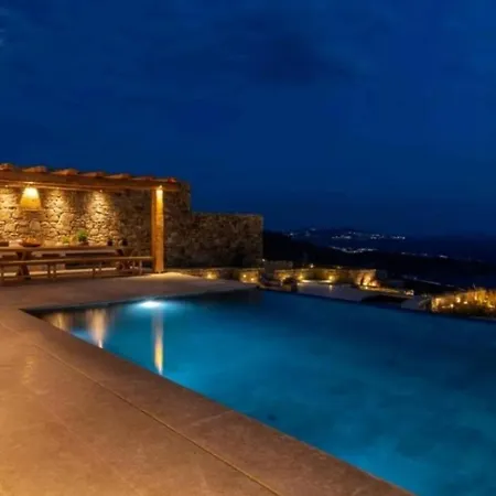 Breathtaking 5 Bedroom With Private Pool 别墅