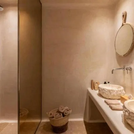 Vila Breathtaking 5 Bedroom With Private Pool Agios Stefanos (Mykonos)