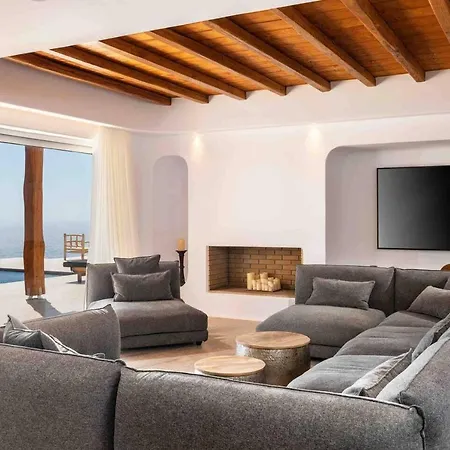 Vila Breathtaking 5 Bedroom With Private Pool